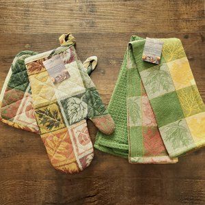 Autumn Leaves Kitchen Set, 4pc, Towels Mitt Potholder, Pumpkin Fall Decor